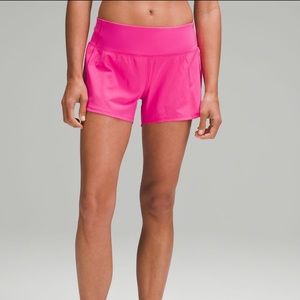 EUC 🍋 Lululemon Mid Rise Speed Up Shorts 4” Size 4